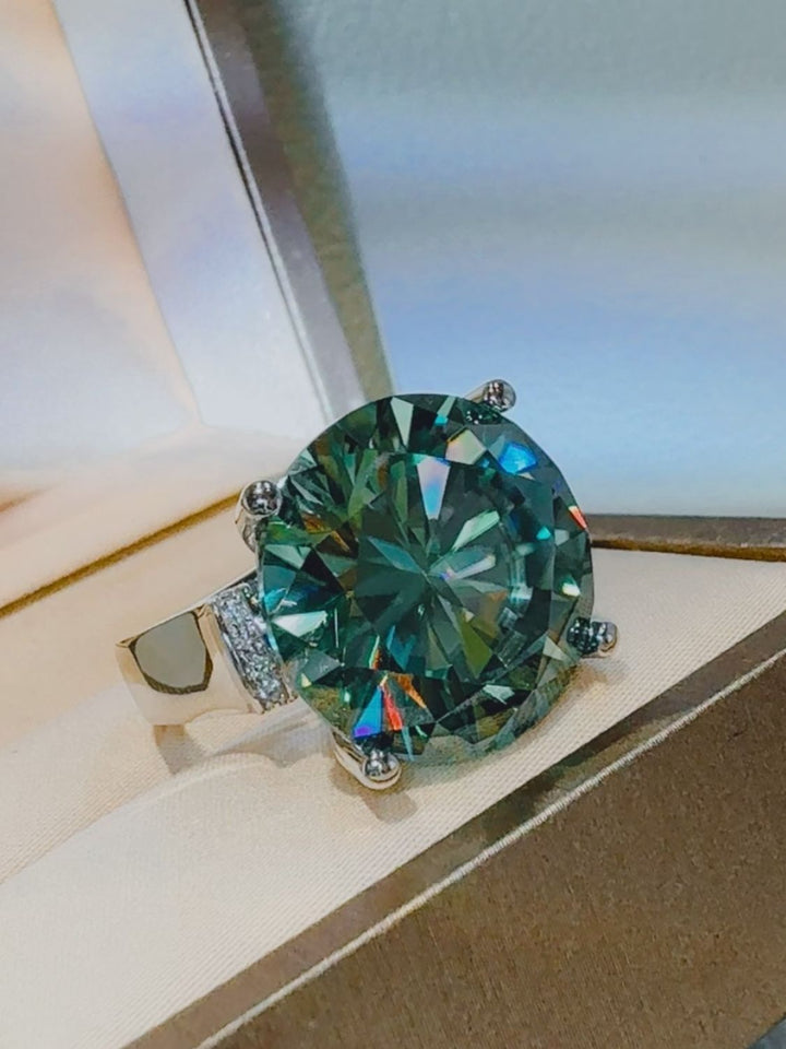20 Carat Brilliant Moissanite Ring in Fine 925 Sterling Silver - Ludowika 