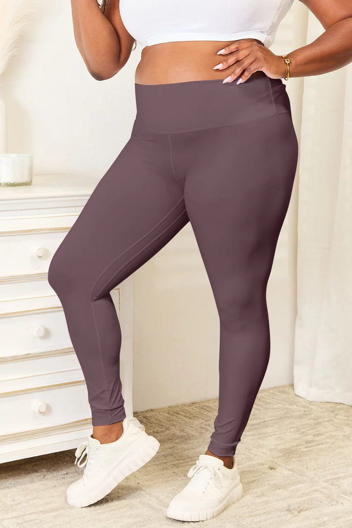 Ludowika Double Take Wide Waistband Sports Leggings