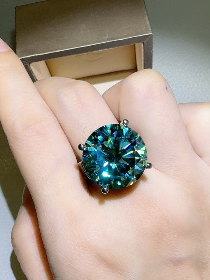 20 Carat Brilliant Moissanite Ring in Fine 925 Sterling Silver - Ludowika 