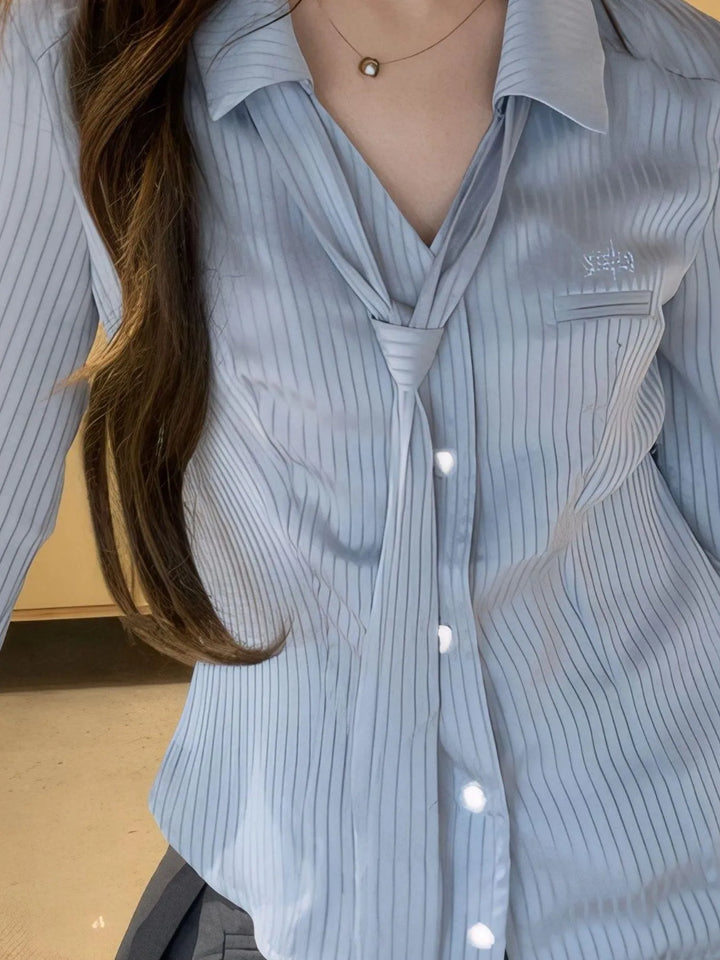 Ludowika Button-Up Long Sleeve Shirt with Tie