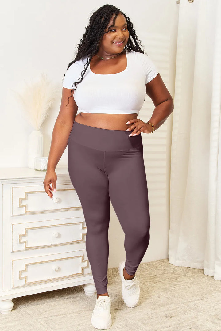 Ludowika Double Take Wide Waistband Sports Leggings