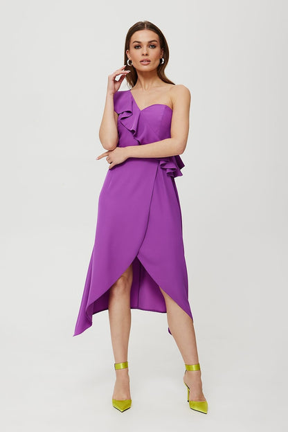 A timeless one-shoulder midi dress featuring a corset top with whalebones for a flattering fit, an elegant ruffle detail, and an envelope skirt for added originality. Designed with a side concealed zipper, it offers lightweight comfort without lining. Perfect for formal and semi-formal occasions, showcasing Polish tailoring craftsmanship.






