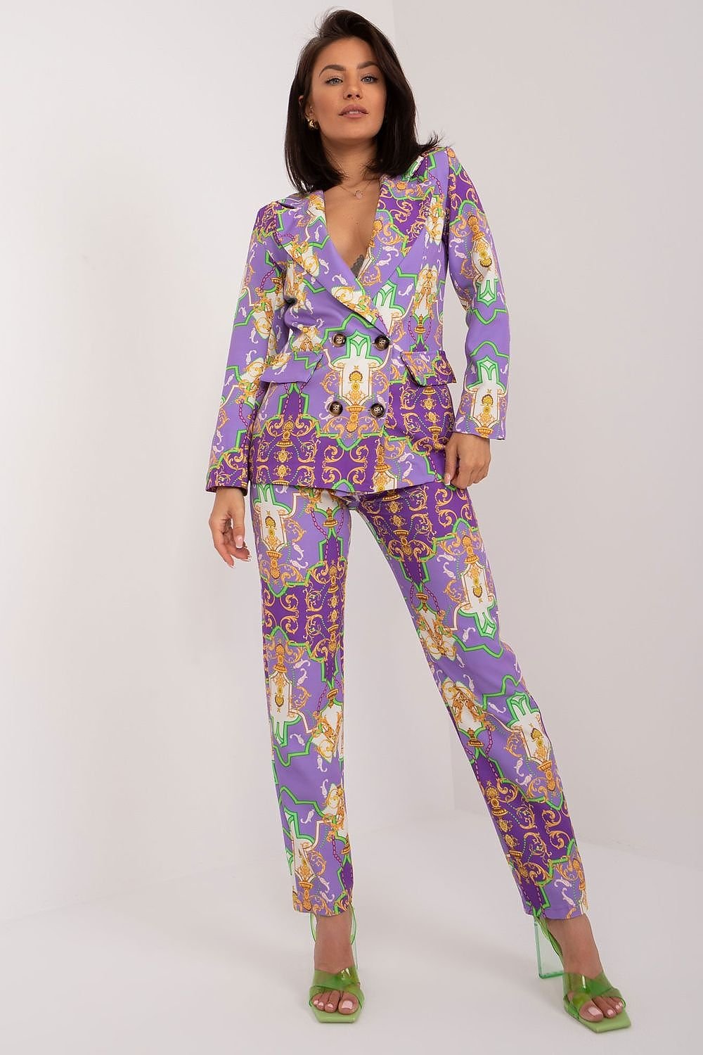 Women's Tailored Set with Long-Sleeve Jacket and High-Waisted Pants

