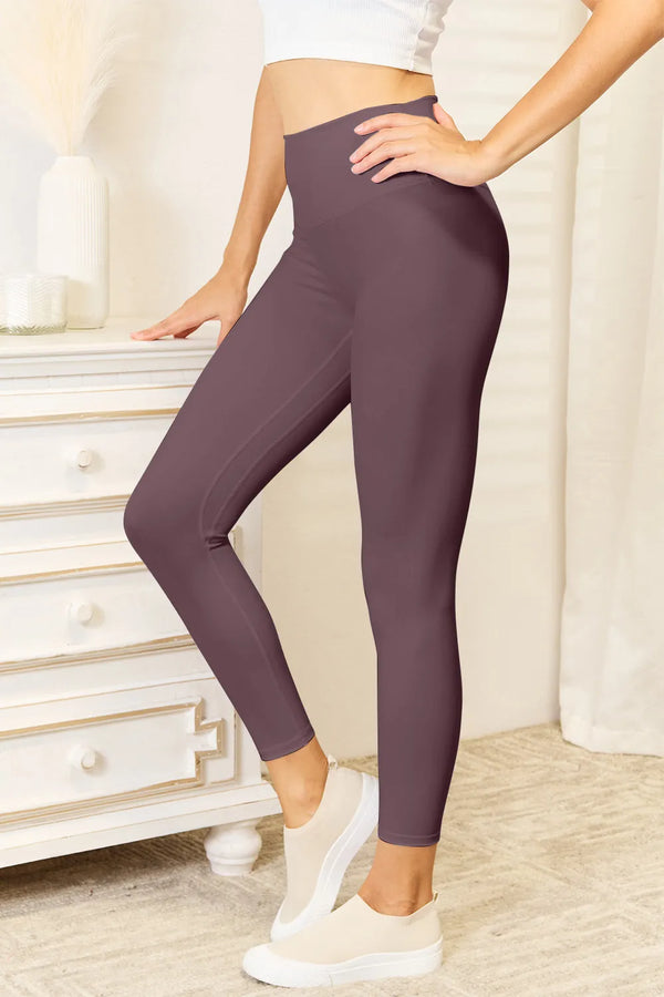 Ludowika Double Take Wide Waistband Sports Leggings