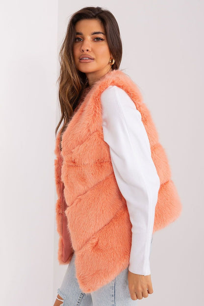 Luxurious Fur Vest – Soft, Warm, and Stylish for Any Occasion