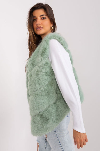 Luxurious Fur Vest – Soft, Warm, and Stylish for Any Occasion