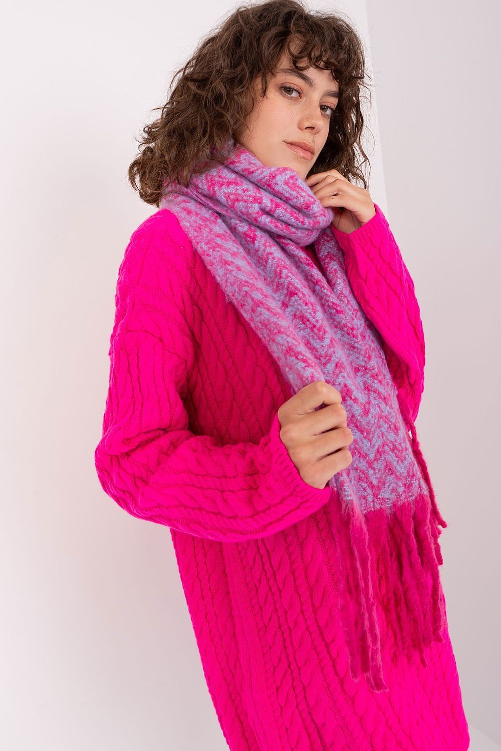  Shawl model 189232 AT 