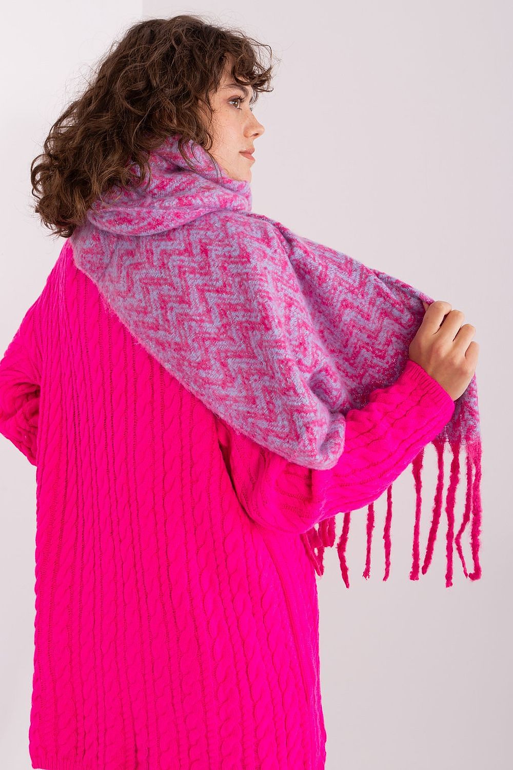  Shawl model 189232 AT 