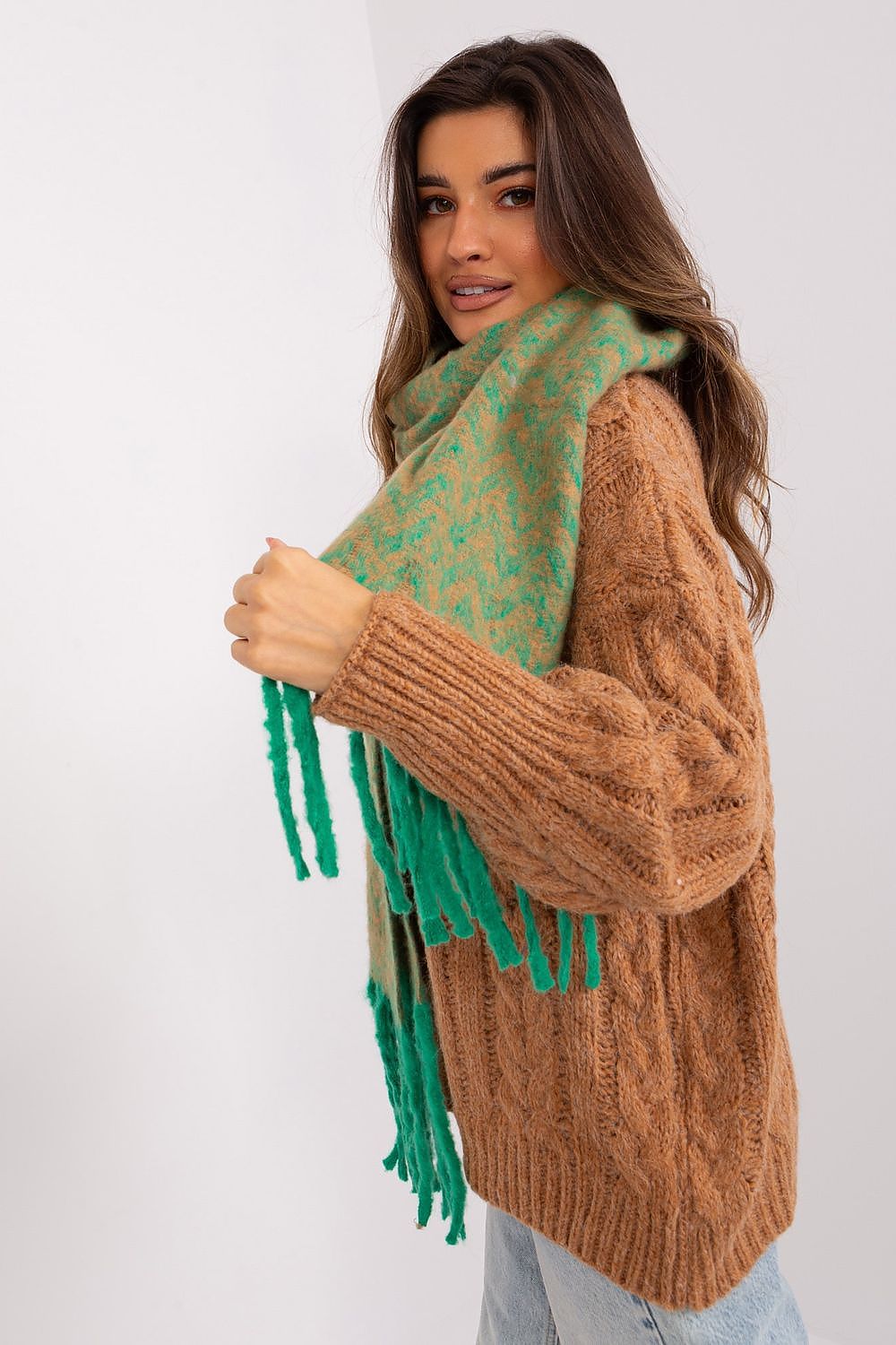  Shawl model 189233 AT 