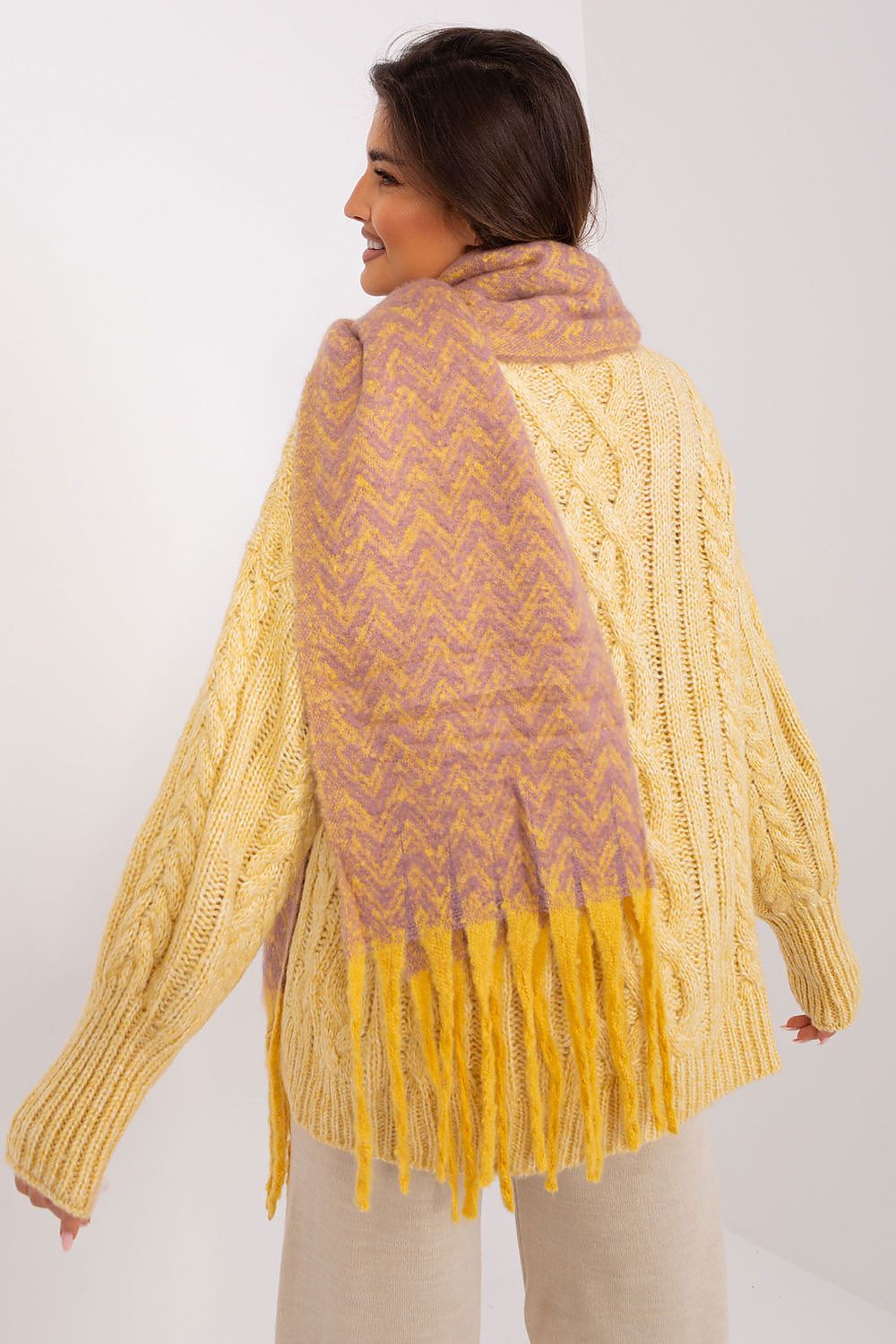  Shawl model 189238 AT 