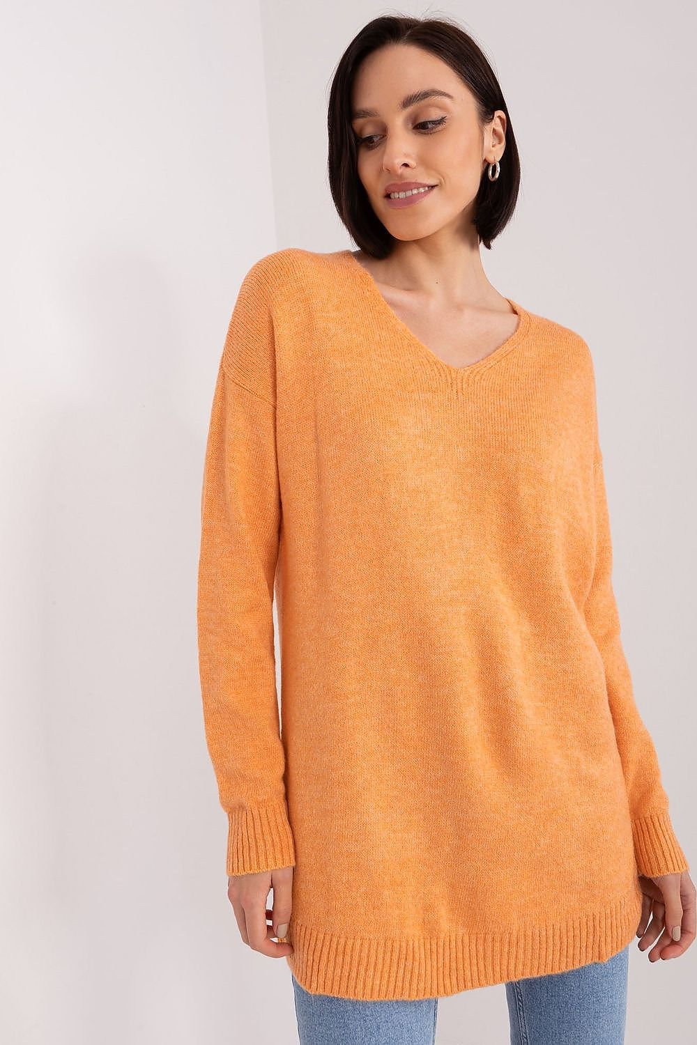 Comfortable long-sleeve sweater with a heart neckline, made from soft acrylic, perfect for everyday wear with jeans or skirts for a stylish, versatile look.






