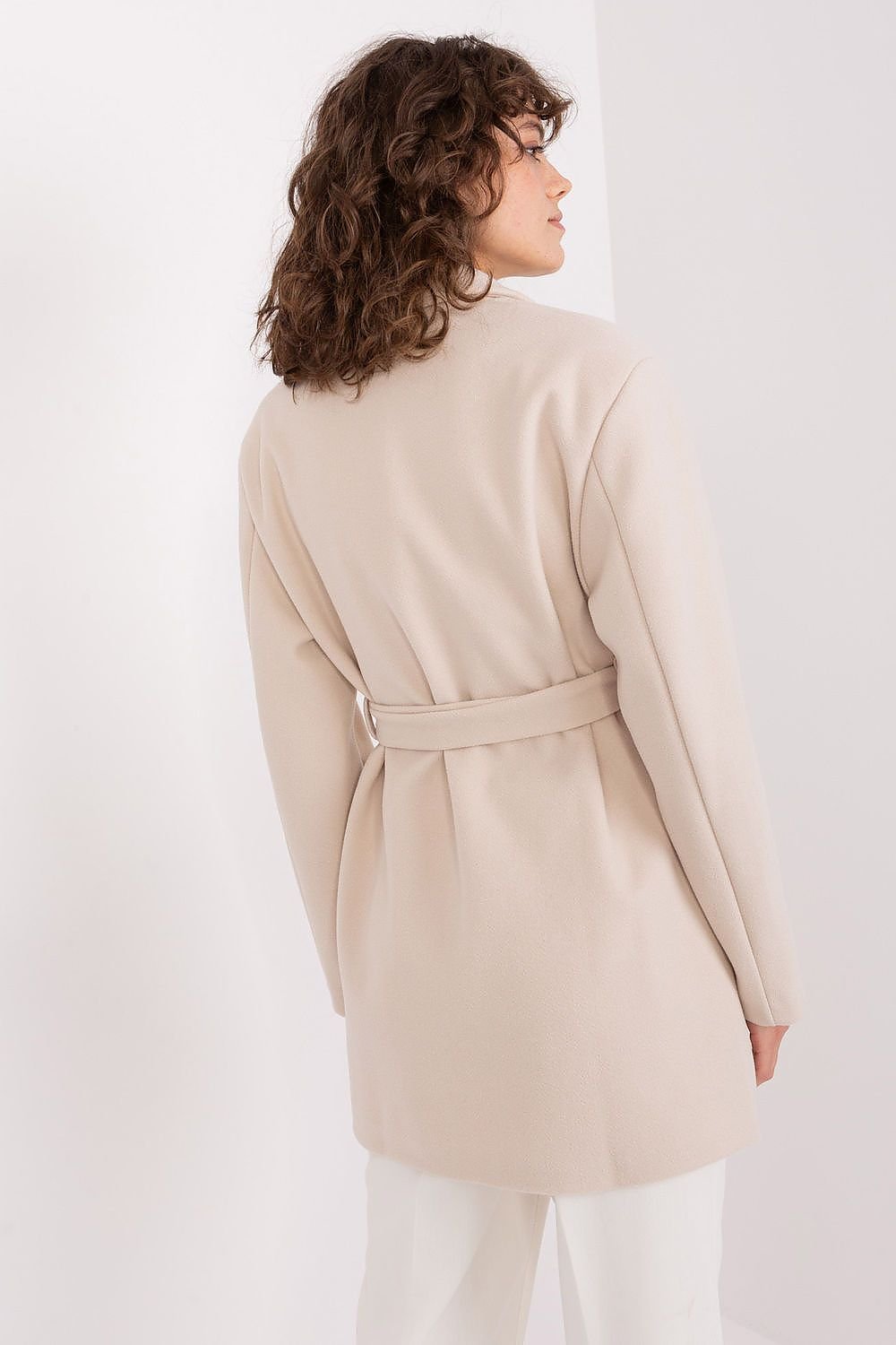 Manteau lisse classique pour femme avec fermeture à boutons