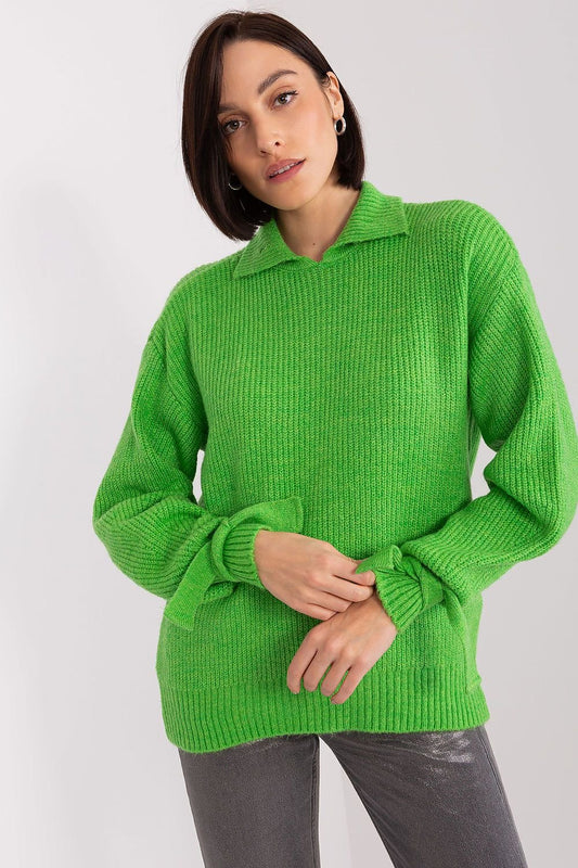 This unique sweater seamlessly blends comfort and style, making it a standout addition to your collection. Its versatile design is perfect for both casual and semi-formal occasions.

