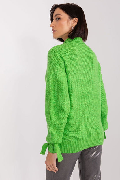 This unique GREEN sweater seamlessly blends comfort and style, making it a standout addition to your collection. Its versatile design is perfect for both casual and semi-formal occasions.

