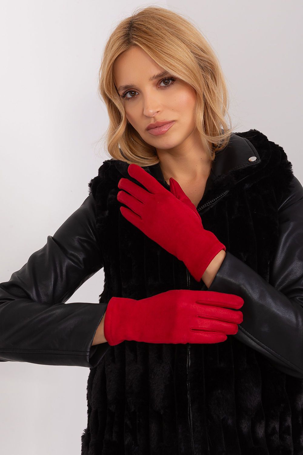 Elegant Women's Insulated Gloves – Touchscreen-Compatible with Embroidered Detail