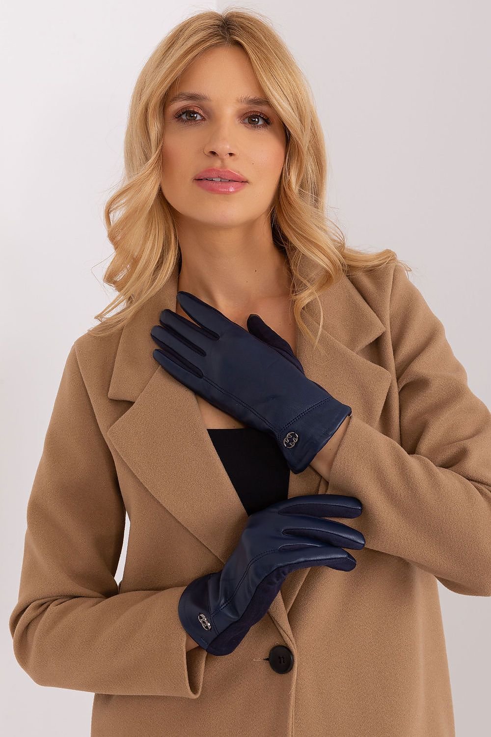 Elegant Women's Insulated Gloves – Touchscreen-Compatible