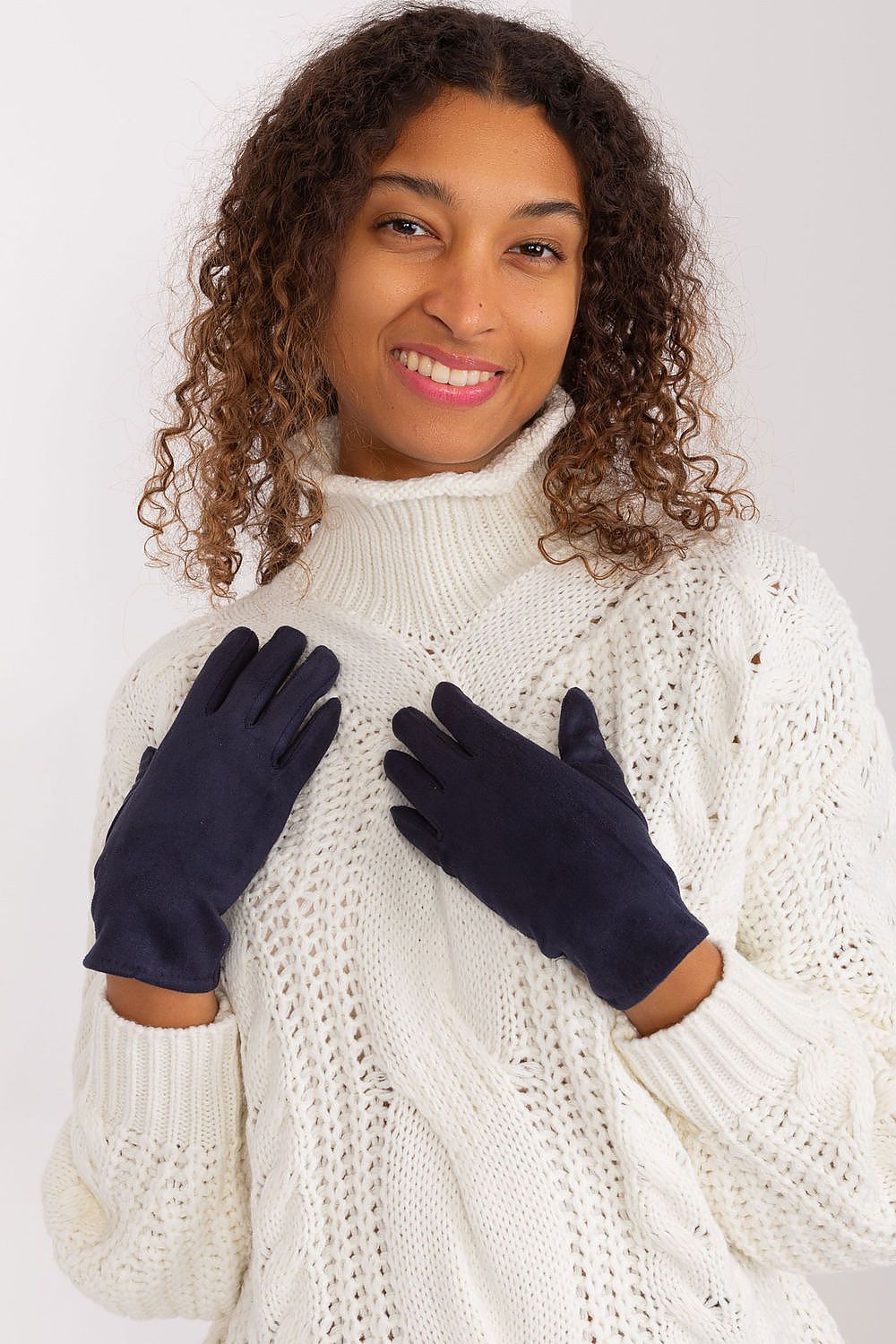 Elegant Women's Insulated Gloves – Touchscreen-Compatible with Embroidered Detail