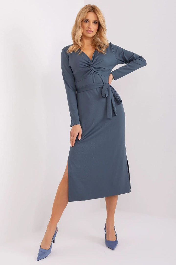 Elegant Long Sleeve Dress with Envelope Neckline and Slit Detail - Ludowika 