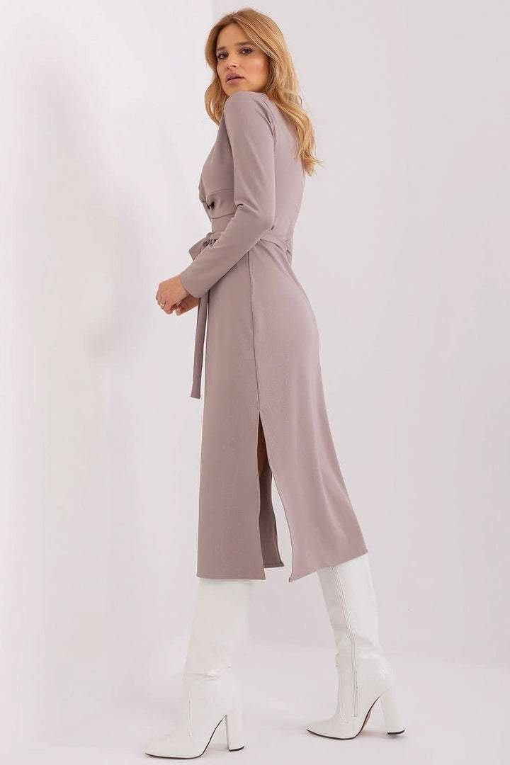 Elegant Long Sleeve Dress with Envelope Neckline and Slit Detail - Ludowika 