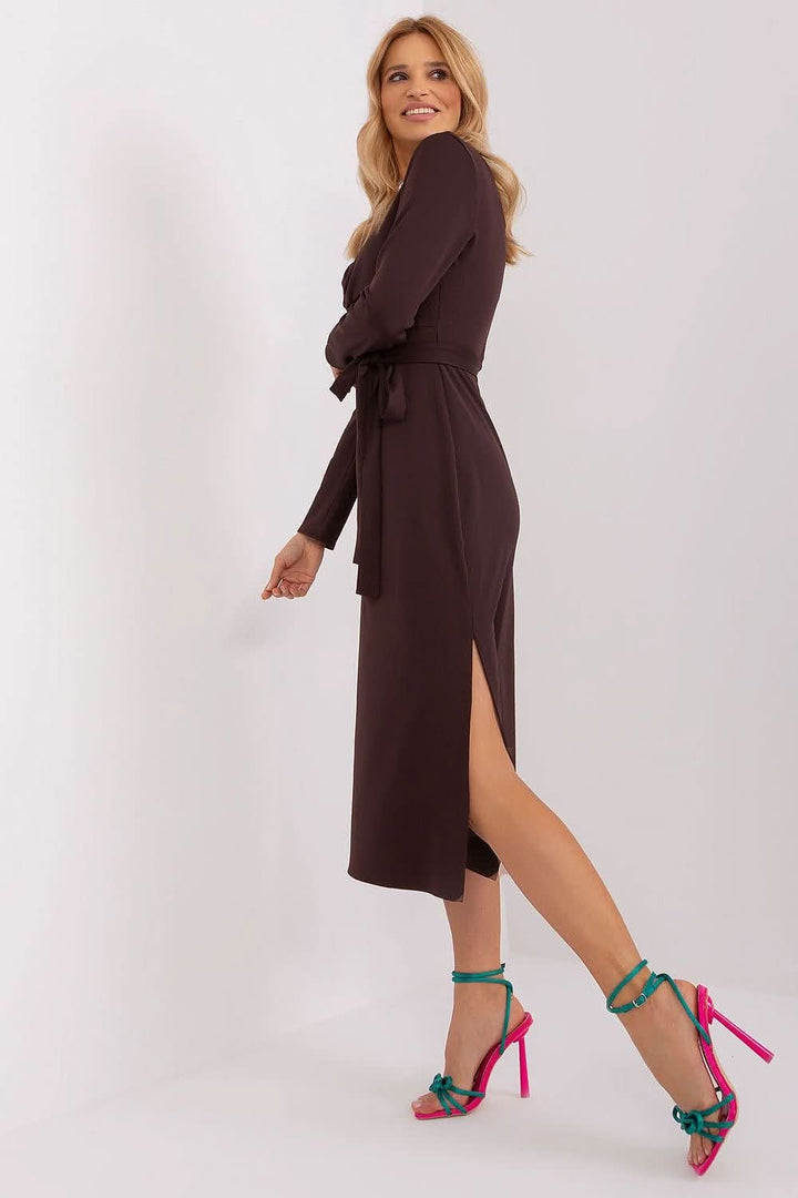 Elegant Long Sleeve Dress with Envelope Neckline and Slit Detail - Ludowika 