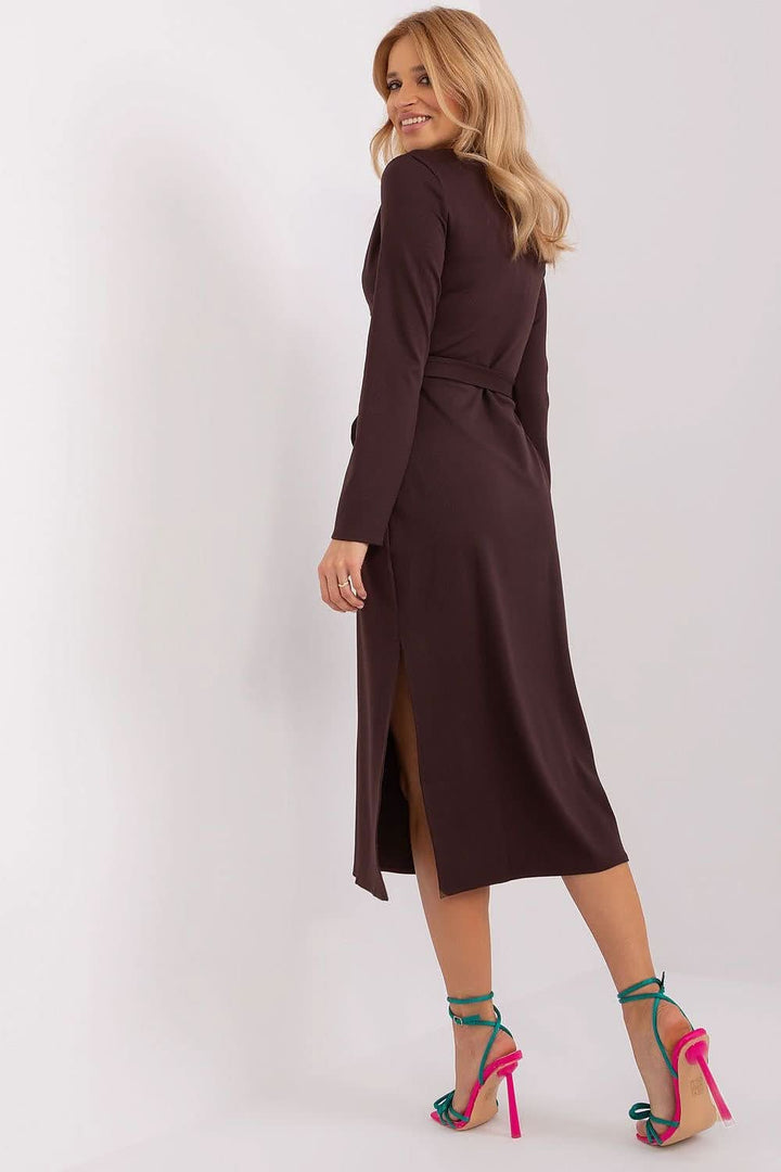 Elegant Long Sleeve Dress with Envelope Neckline and Slit Detail - Ludowika 