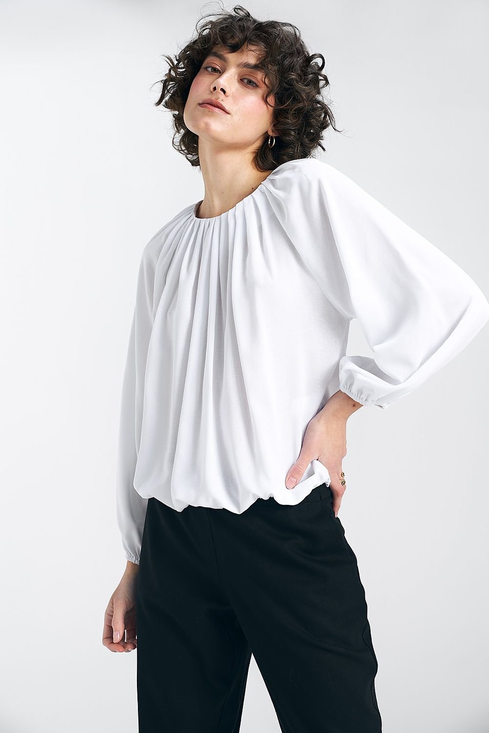  Blouse model 192973 Nife 