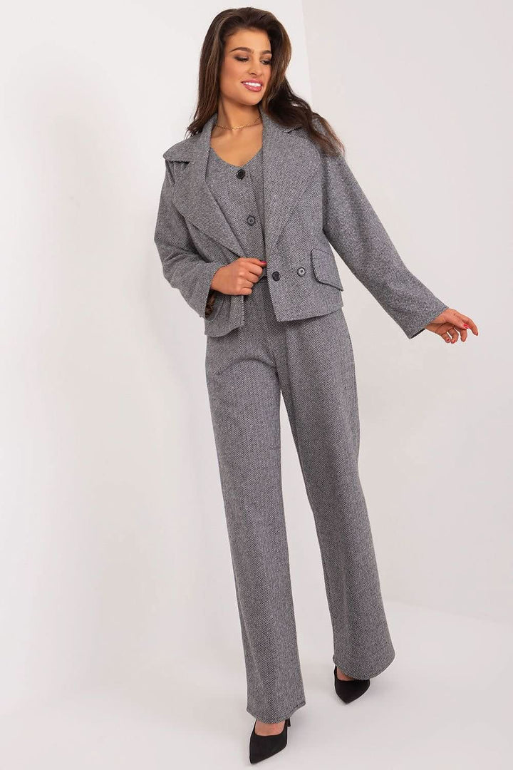 Elegant Double-Breasted Women's Jacket with Classic Lapels - Ludowika 