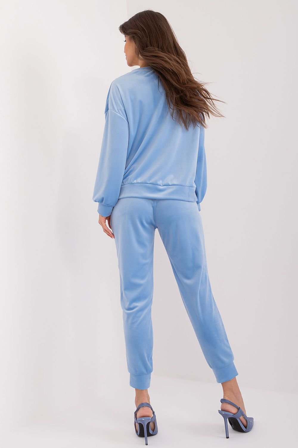 Women's Velour Sweatshirt and Pants Set with Bow Detail