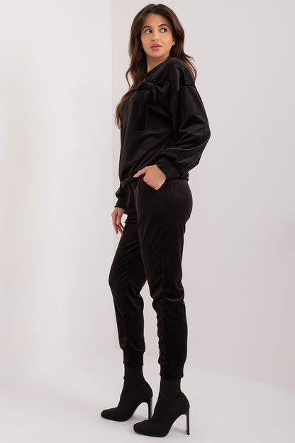 Women's Velour Sweatshirt and Pants Set with Bow Detail