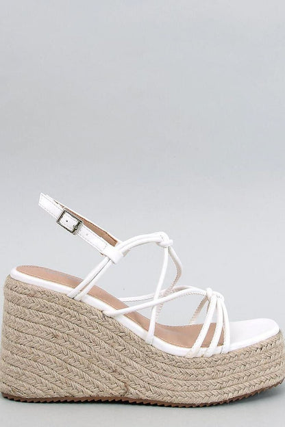 Sandales à plateforme chics style espadrilles avec brides croisées