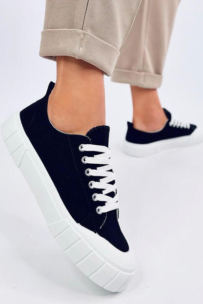 Damen-Sneakers zum Schnüren aus Canvas mit hoher weißer Sohle und Stofffutter