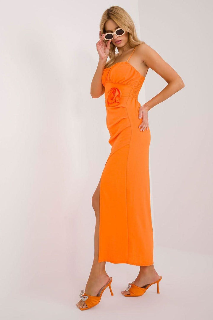 Chic Summer Pencil Dress with Decorative Flower and Thigh Slit - Ludowika 