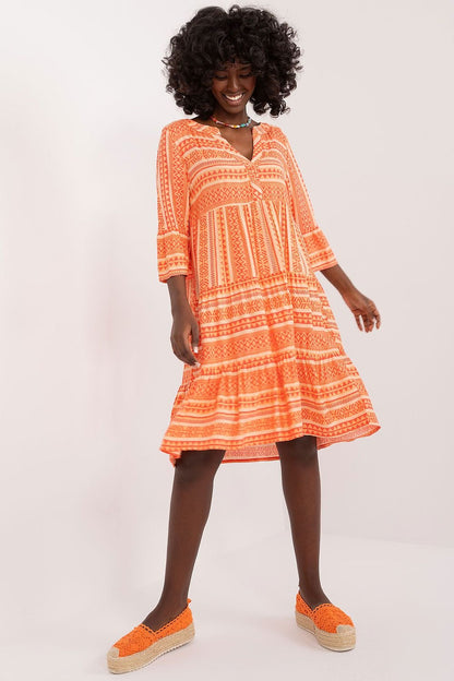 Oversized V-Neck Print Dress with 3/4 Sleeves for Everyday Comfort and Style