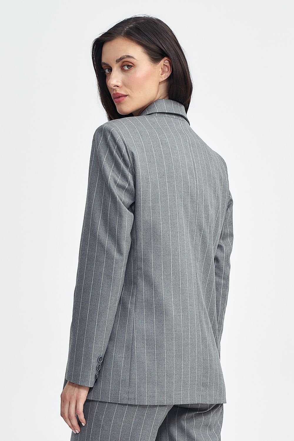 Women’s Oversized Blazer with Classic Collar, Double-Breasted Button Closure, and Shoulder Pads