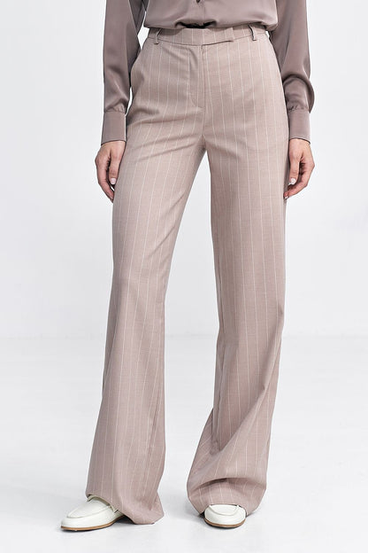 Elegant tailored-fit pants with subtly contrasting tennis stripes, high-rise waist, and gently flared bootcut legs. Features a concealed zip and button fastening, front pockets, imitation back pockets, and belt loops for added versatility.






