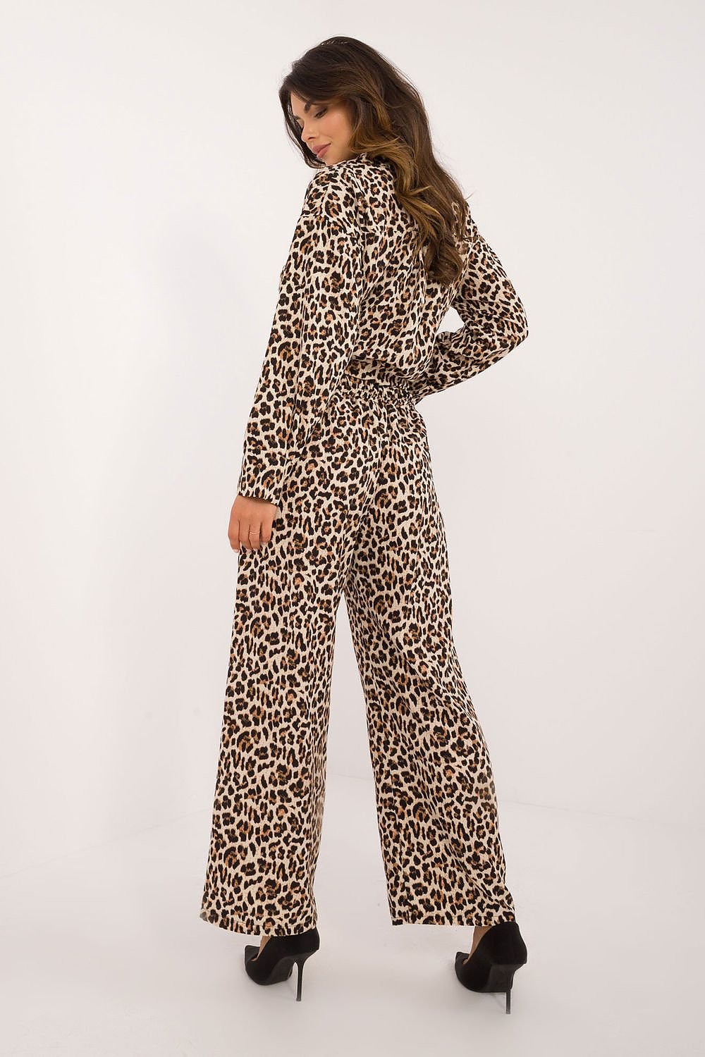 Women's Animal Motif Set with Button-Up Shirt and Wide-Leg Pants