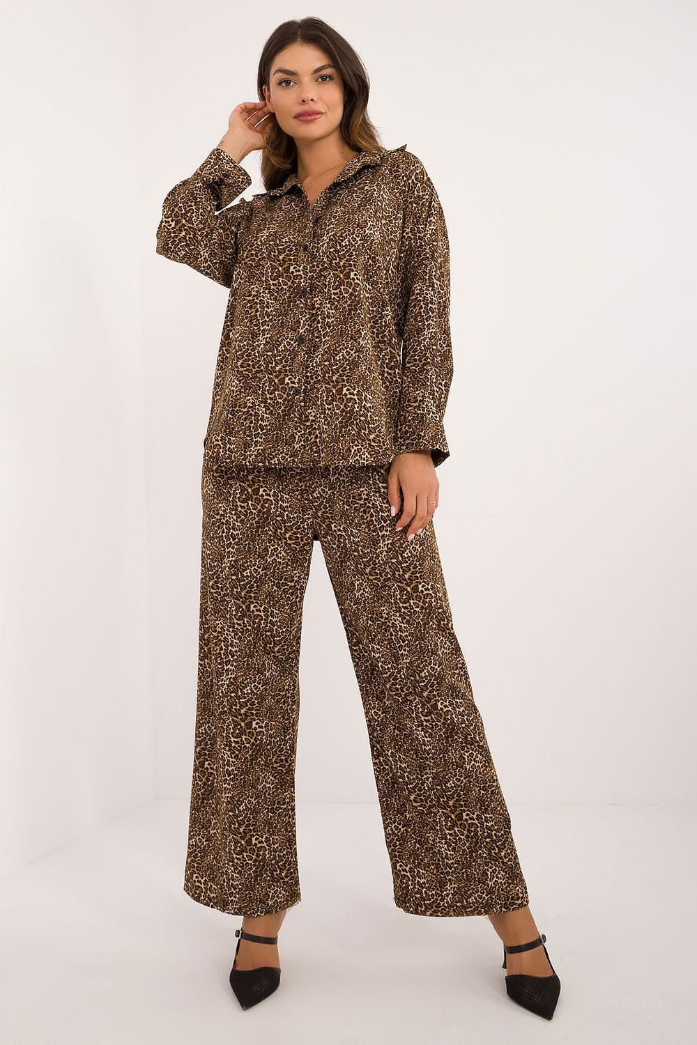 Women's Animal Motif Set with Button-Up Shirt and Wide-Leg Pants