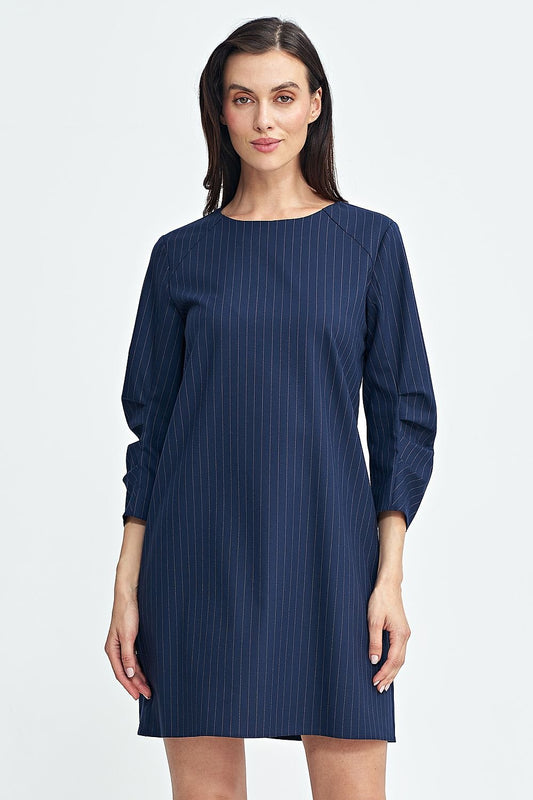 Elegant A-Line Dress with Tennis-Stripe Fabric and Pleated Sleeves