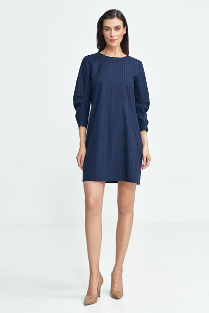 Elegant A-Line Dress with Tennis-Stripe Fabric and Pleated Sleeves