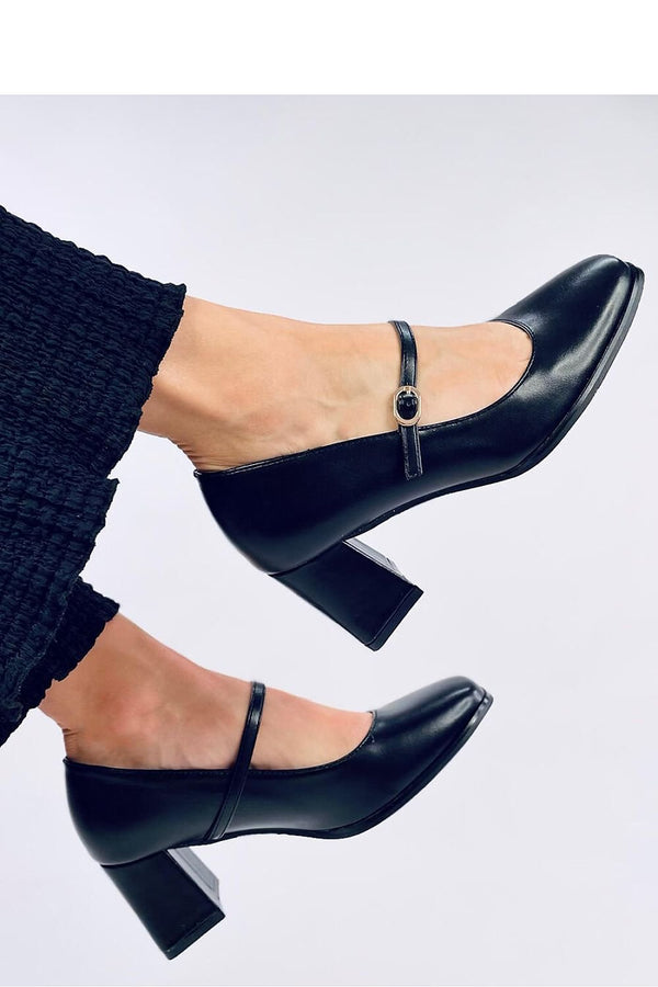 Women's Black Mary Jane Pumps with 7 cm Heel and Classic Strap Design