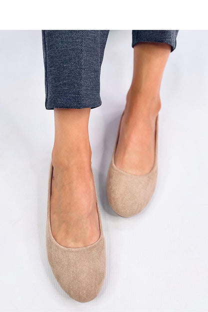 Beige Ballerinas für Damen mit abgerundeter Spitze und gepolsterter Innensohle aus umweltfreundlichem Wildleder