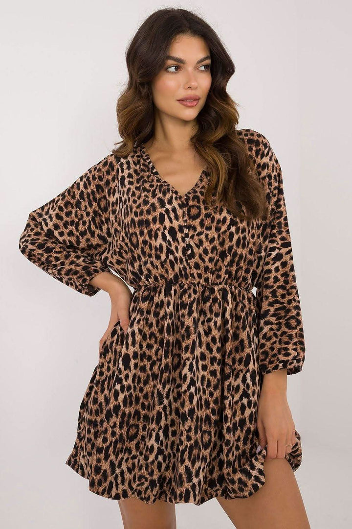 Floral Bombshell Dress with Heart Neckline and Flared Cut - Ludowika 