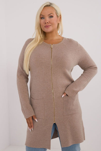 This plus-size women’s sweater is crafted from a soft, touchable blend of materials that provide all-day comfort. The durable fabric is resistant to fading, ensuring long-lasting wear.

