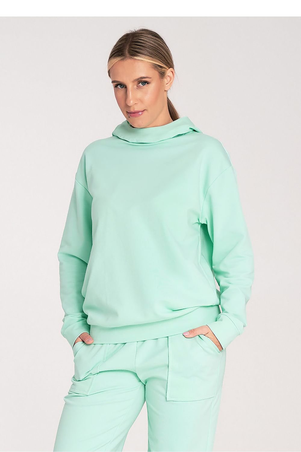 Cotton Hoodie with Loose Collar and Ribbed Cuffs