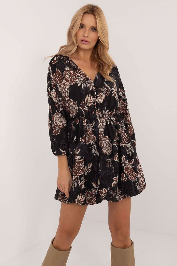 Floral Bombshell Dress with Heart Neckline and Flared Cut - Ludowika 