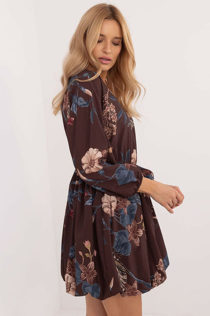 Bombshell-Kleid mit Blumenmuster, Herzausschnitt und ausgestelltem Schnitt