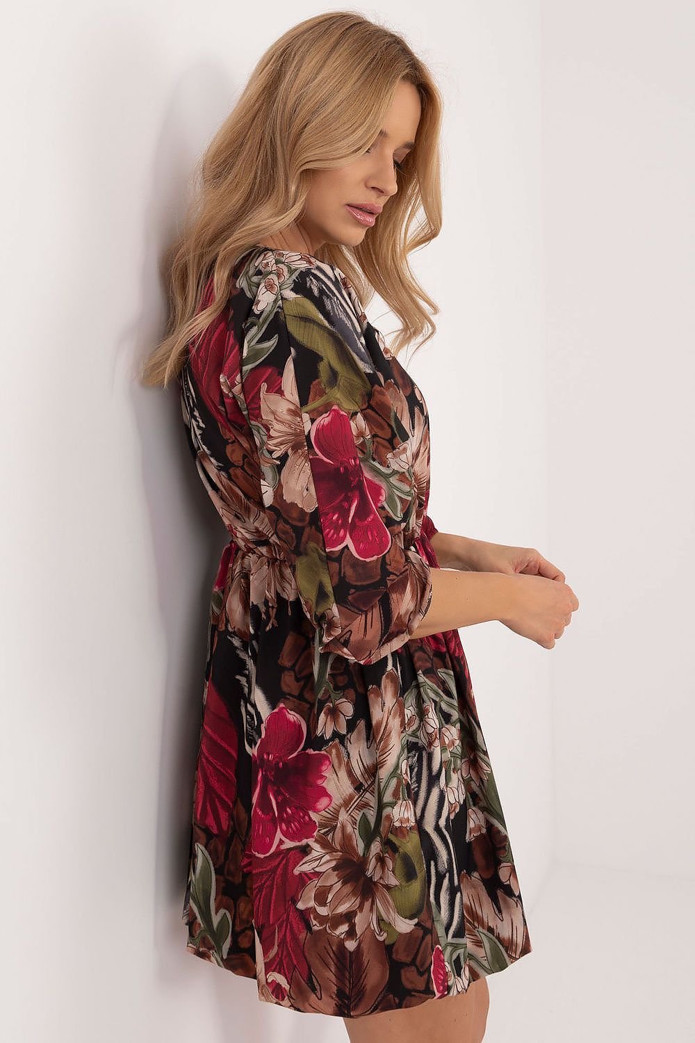 Bombshell-Kleid mit Blumenmuster, Herzausschnitt und ausgestelltem Schnitt