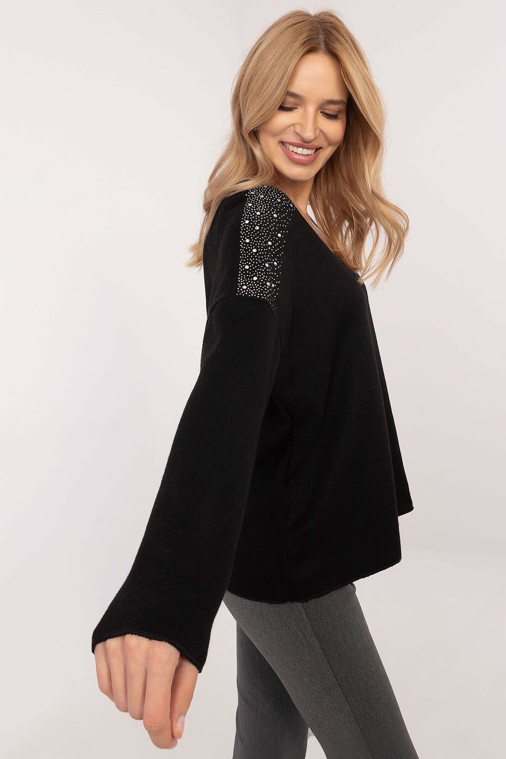 Elegant Women's Sweater with Decorative Rhinestones