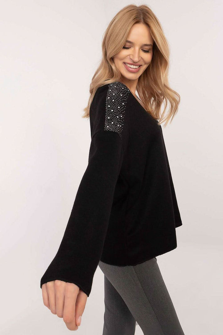 Elegant Women's Sweater with Decorative Rhinestones - Ludowika 