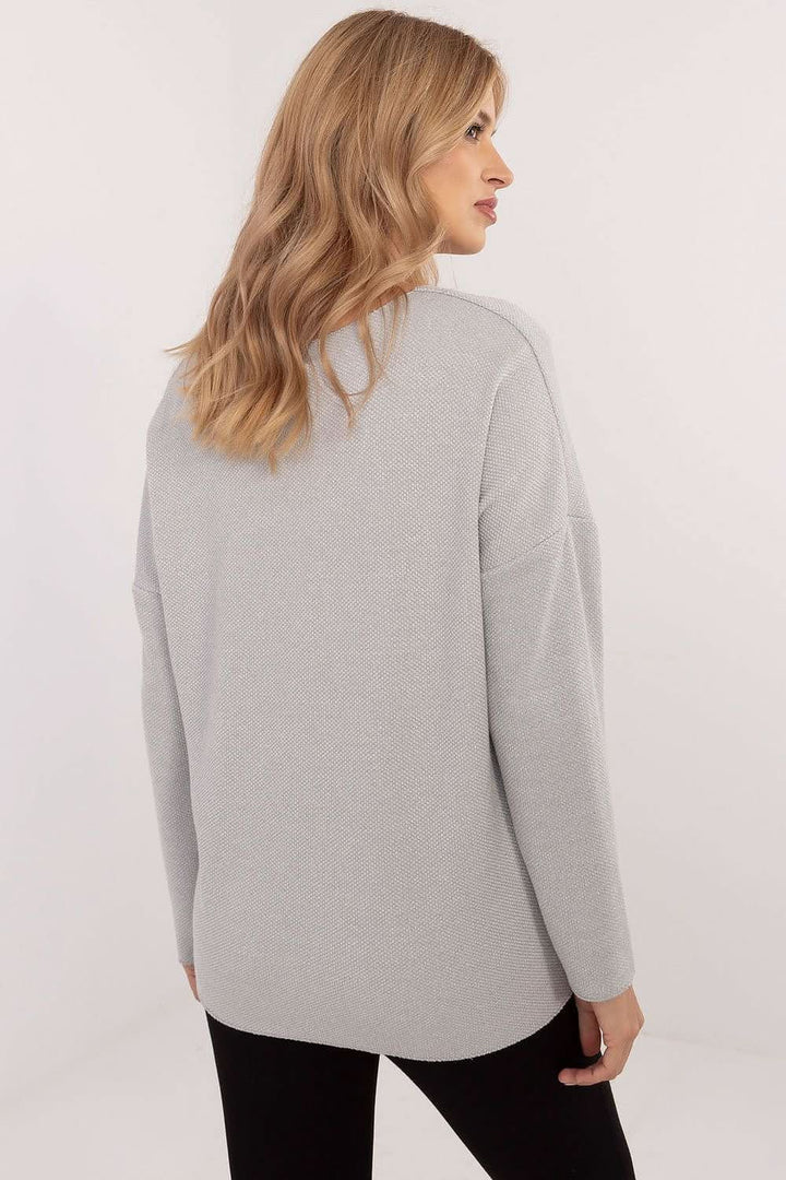 Elegant Women's Sweater with Shimmering Thread - Ludowika 